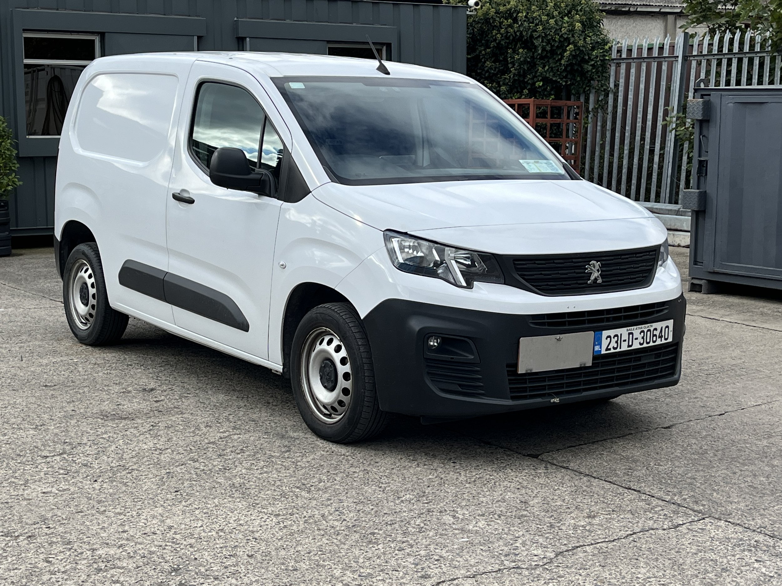 231 PEUGEOT PARTNER ACTIVE PLUS 100BHP 117KM €12800