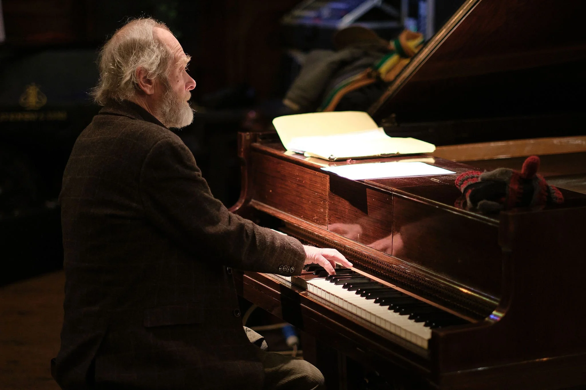 Alastair Laurence & Accompanying Band 