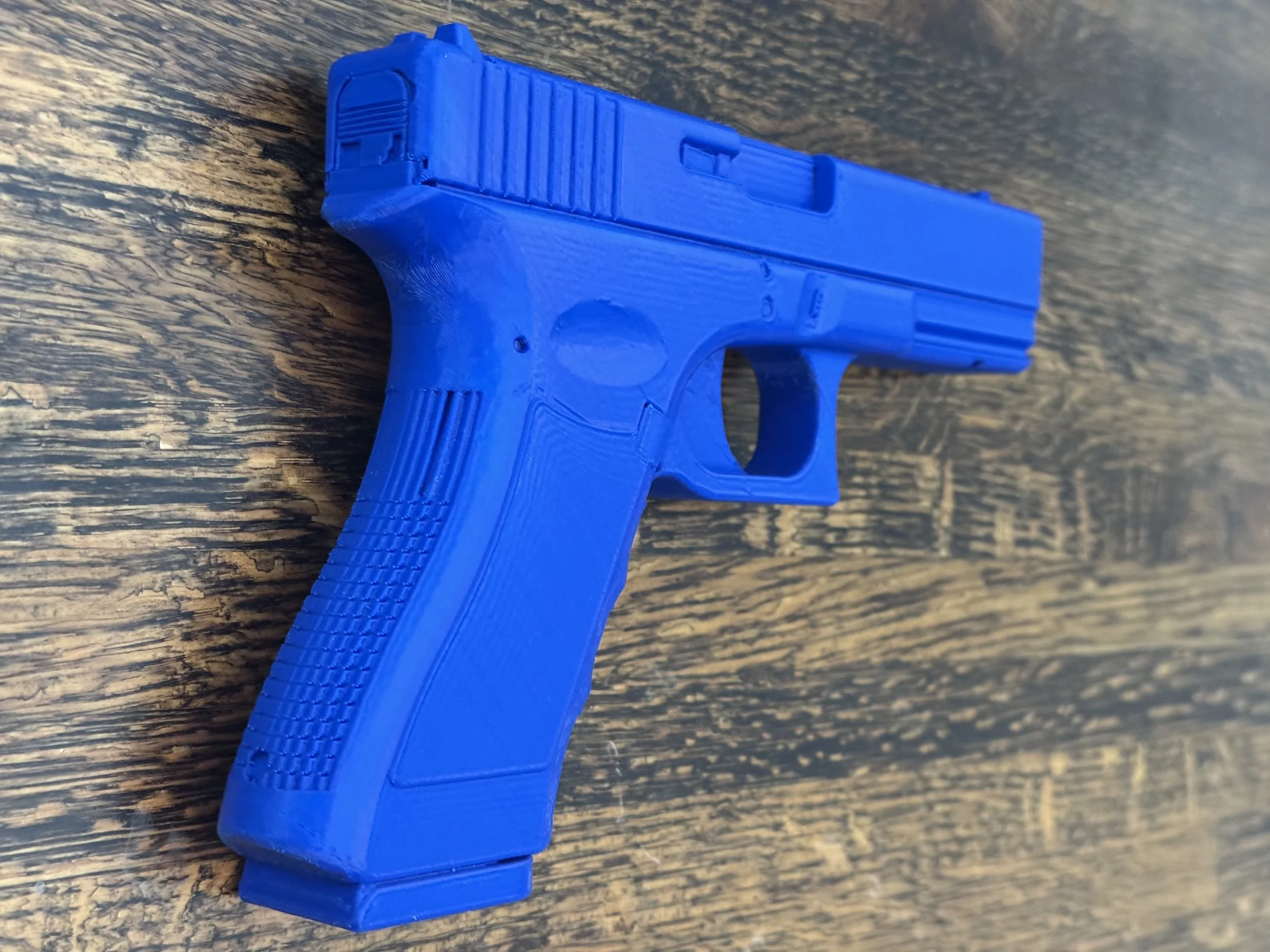 Full-weight Glock 17 Gen 3 replica, solid 3D-printed training gun, 1:1 scale model, holster fit test aid, dry fire practice Glock, realistic Glock 17 dummy gun