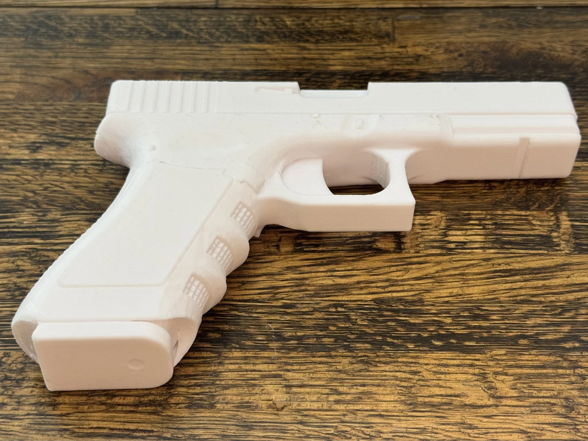 Full-weight Glock 17 Gen 3 replica, solid 3D-printed training gun, 1:1 scale model, holster fit test aid, dry fire practice Glock, realistic Glock 17 dummy gun