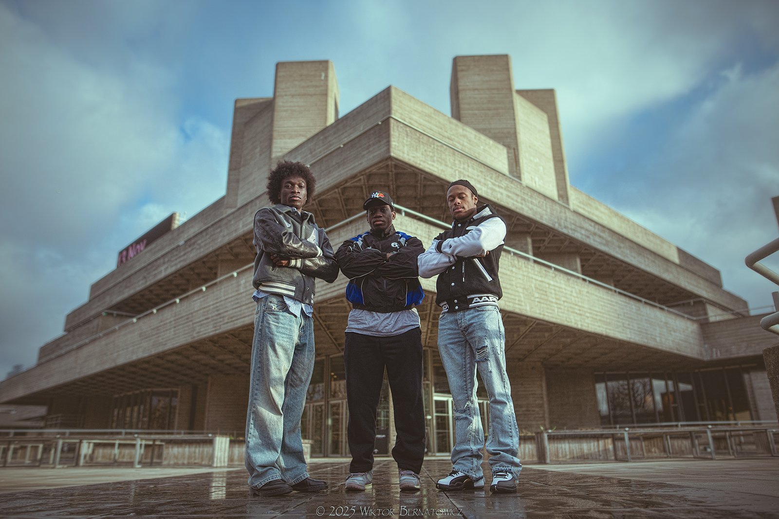 “London, With the Right People“