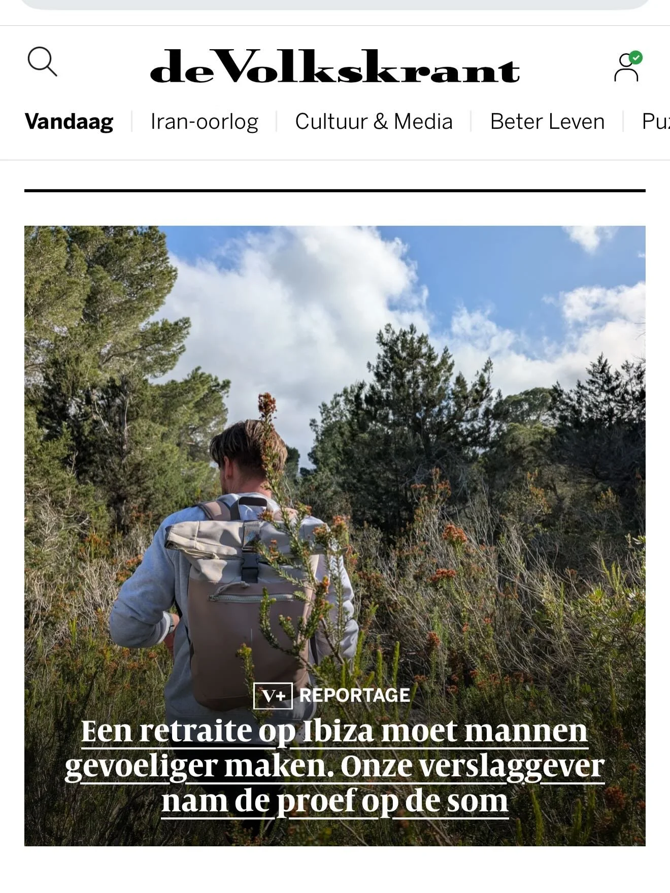 //In de krant

Het is iets na zeven uur in de avond, ik zit op de fiets naar huis. Ik heb zojuist een krik opgehaald die ik heb gekocht op Marktplaats. Toch fijn als ik gewoon de banden van mijn auto zelf kan wisselen. Dan gaat mijn telefoon, het is 