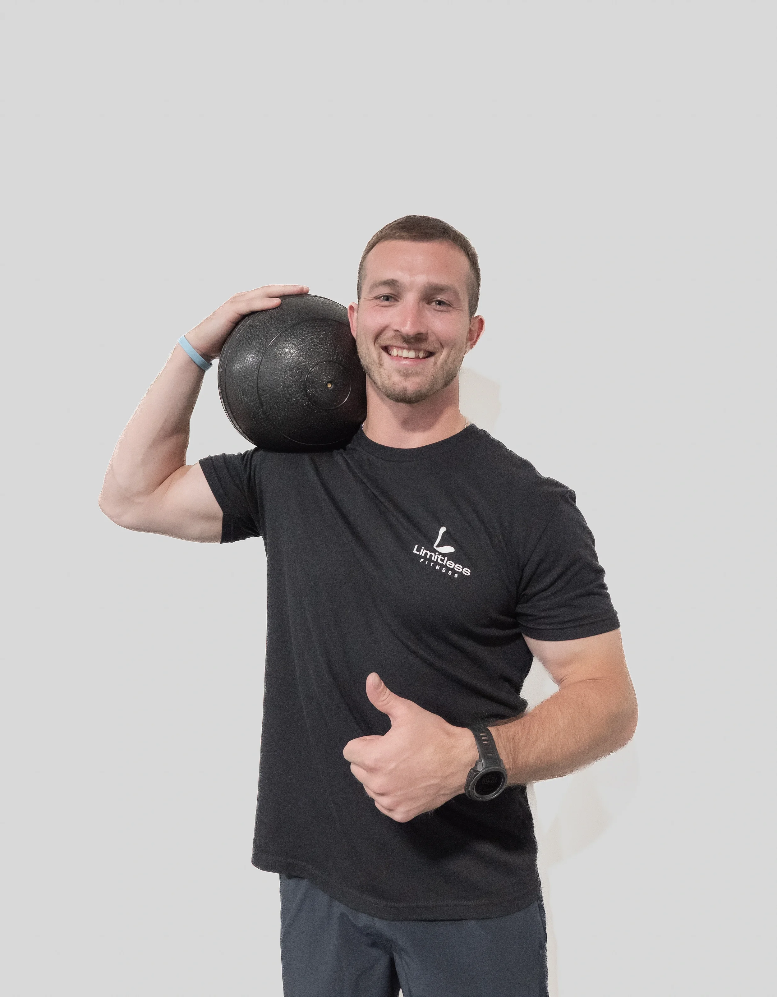 Get to know personal trainers nearby who can help you get stronger, leaner, and feel more confident — without the one-size-fits-all mentality. Train smarter at Limitless Fitness.
