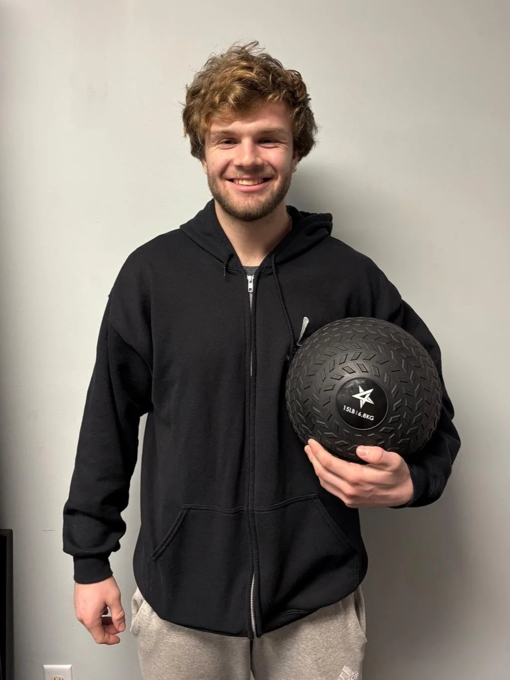 Looking for the best personal trainers in New Hampshire? At Limitless Fitness, we deliver expert 1:1 coaching for strength, longevity, and real-life results in Epping and Greenland NH.