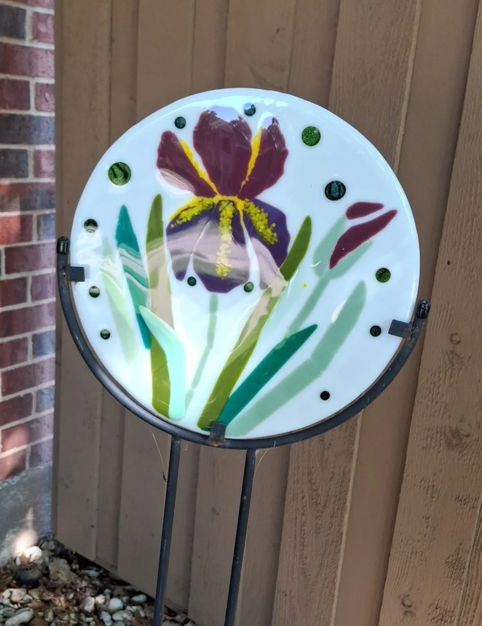 Colorful Round Garden Art with Diana Morrison