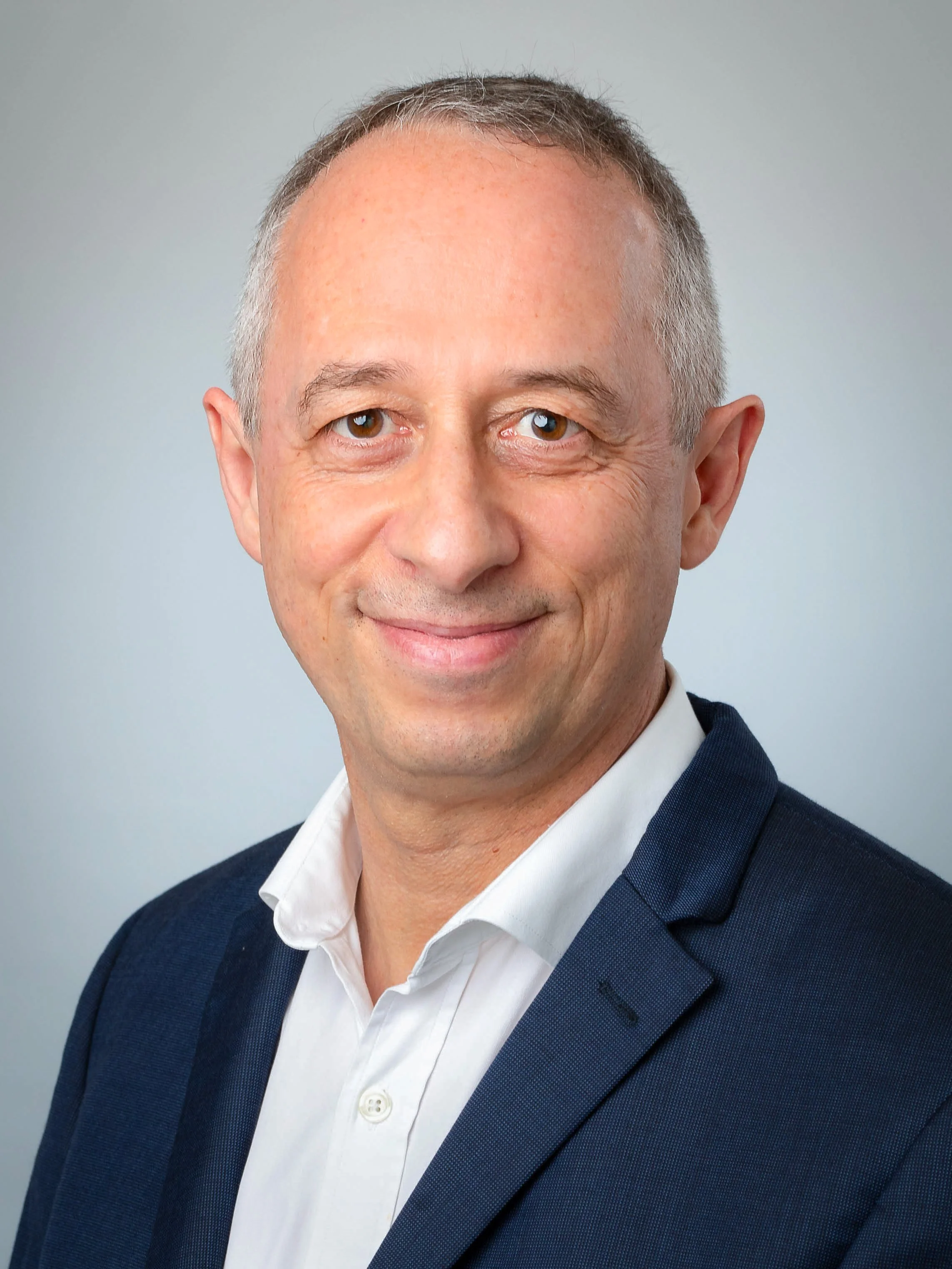 studio_headshot_photo-de-profil_cv-3.jpg