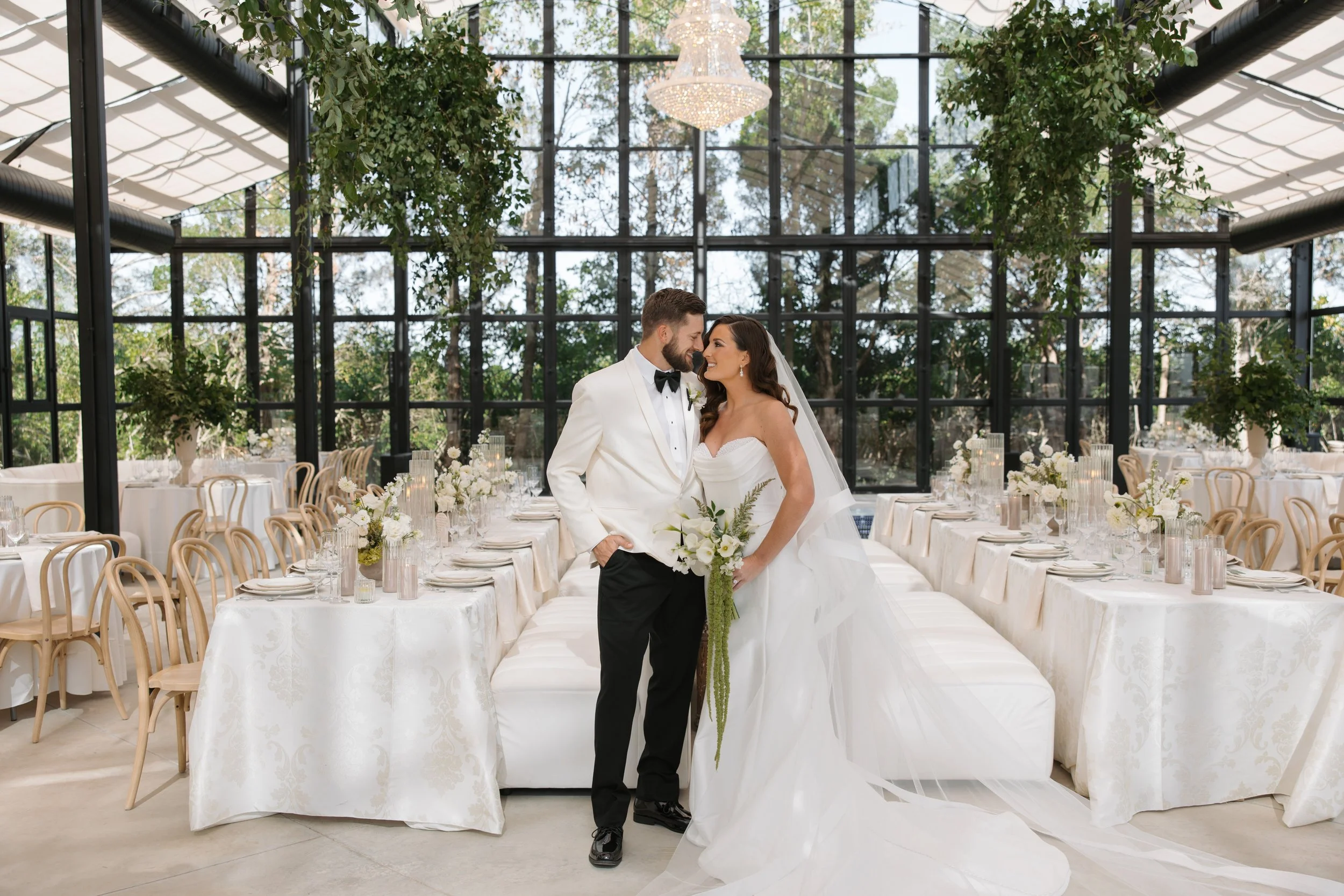 The Glasshouse at River Oaks - KC Wedding Venue | Book your Dream Wedding