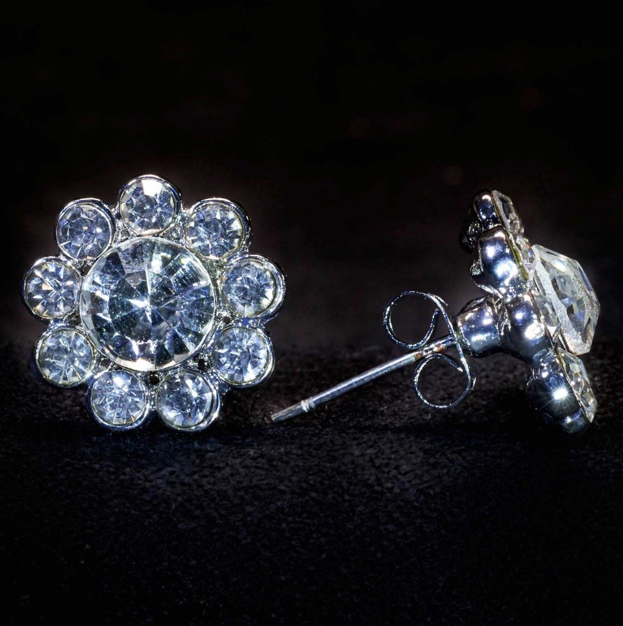 KBG Daisy Earring Pierced.jpg