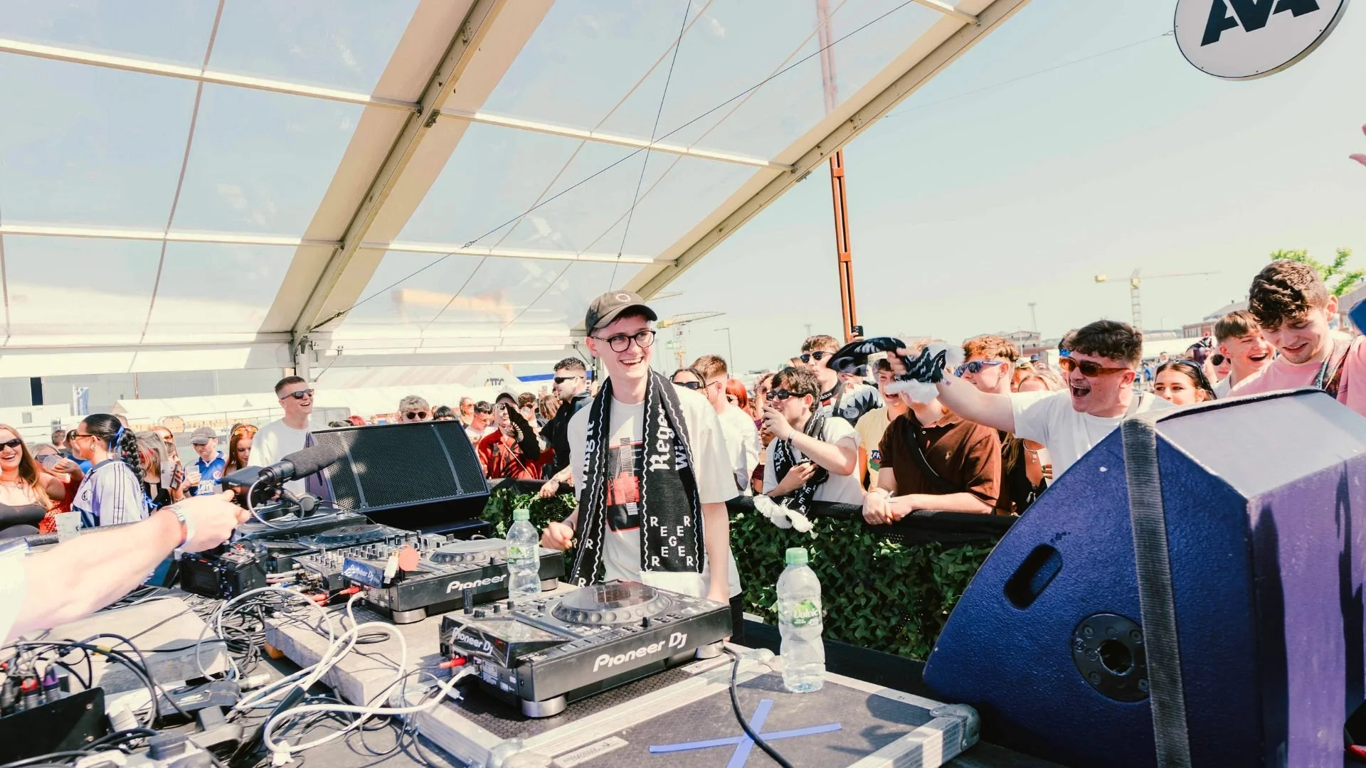 From Volume Control to AVA: Reger's Rise in the Electronic Music Scene