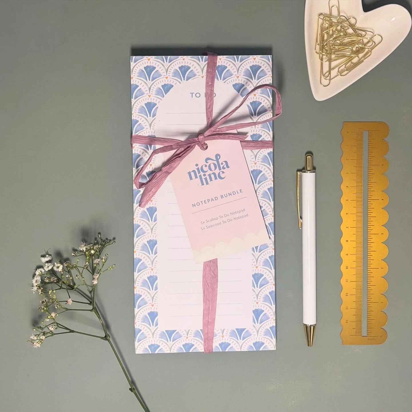 * N O T E P A D S *
These pretty To Do lists have always been a firm favourite on my Etsy shop and at fairs. They&rsquo;ll be up on my very own website soon! 

A couple of things on my to do list today&hellip; finish photographing the last few produc