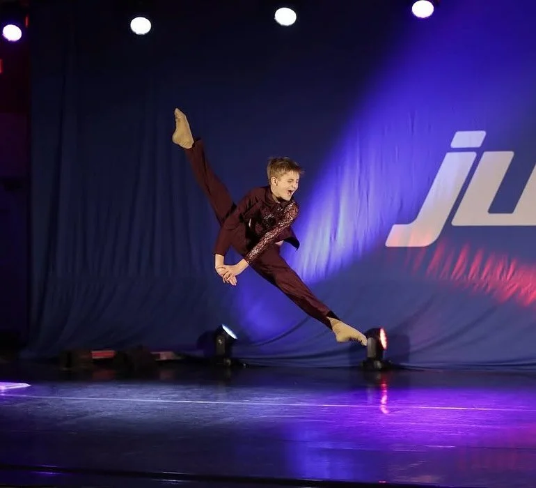 ✨ Last weekend, our two incredible Junior Company members made their solo debuts @jumpdance &mdash; and what a weekend it was!

🌟 Harper took the stage for her first-ever solo performance and earned a Palladium Adjudication!
🏆 @nate_charsky_officia