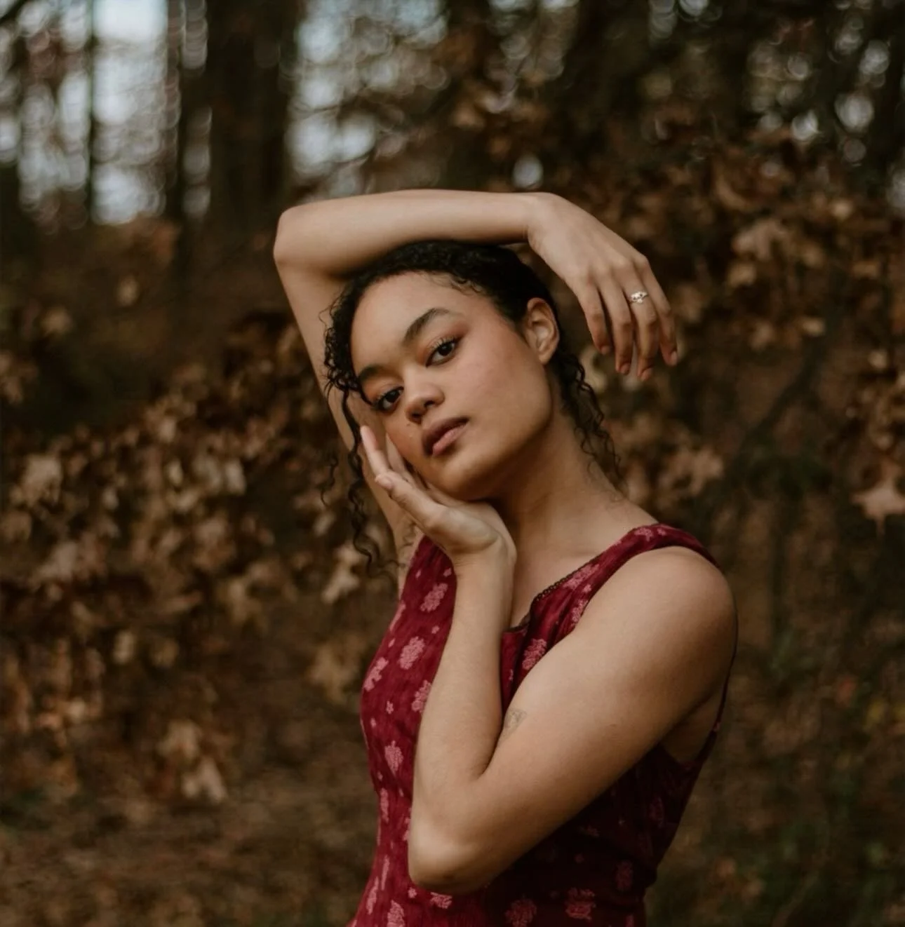 Our next Teacher Feature is the fabulous Miss Mia✨🩰 

&bull; What styles do you teach?
Ballet and contemporary!

&bull; When did you start dancing?
Age 5

&bull; Favorite style to teach?
Contemporary

&bull; Favorite thing about teaching?
Getting to