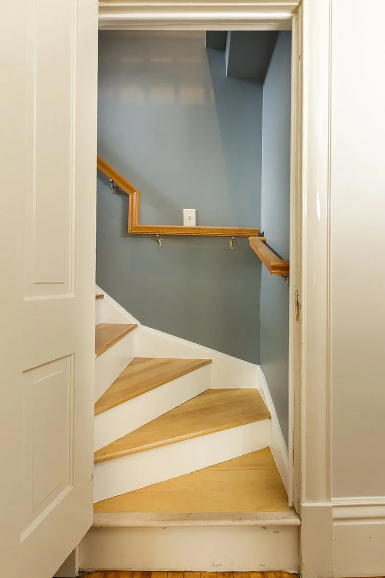 web_stairs+to+third+floor.jpeg