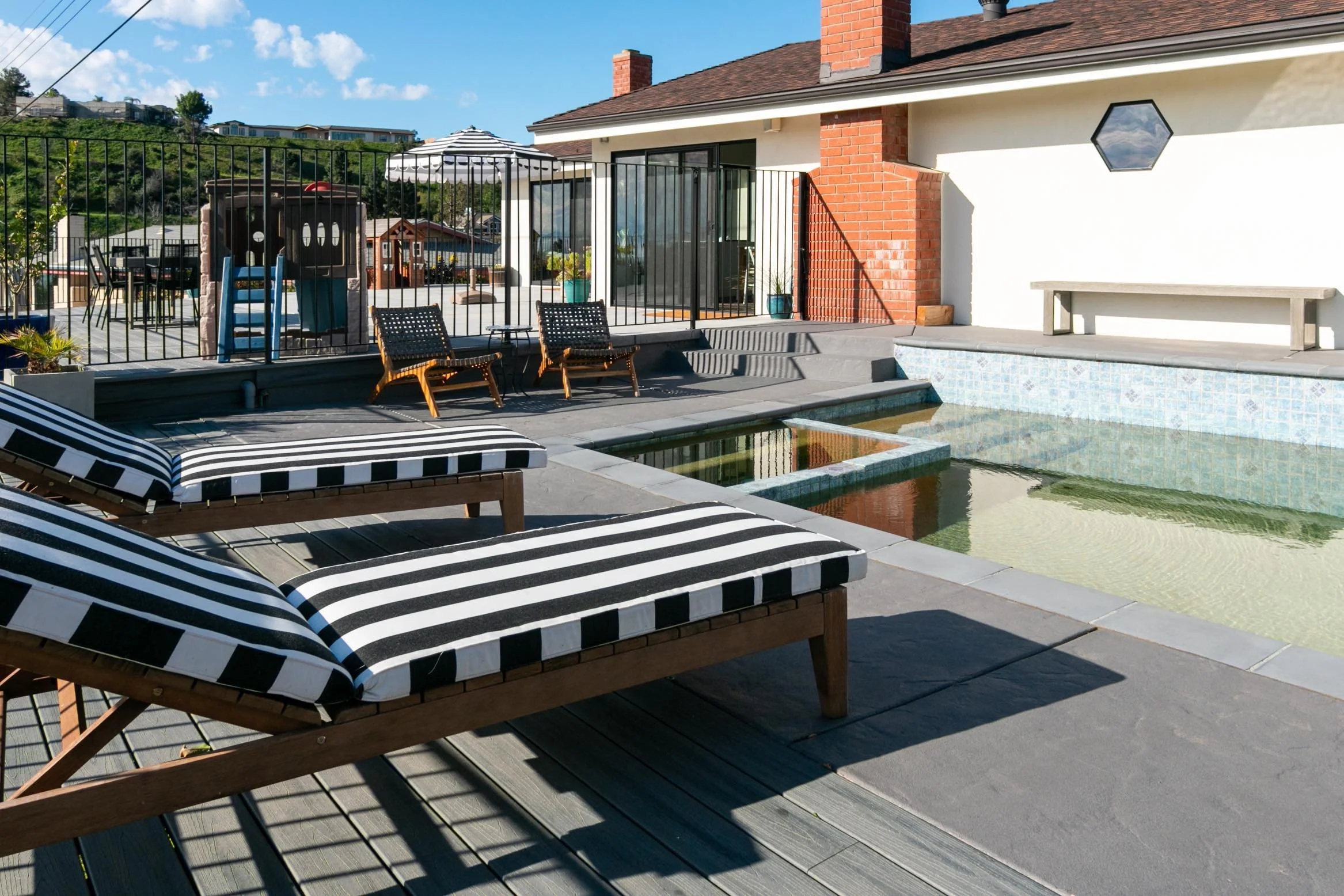 Designed for gathering, relaxing, and making the most of outdoor living ✨