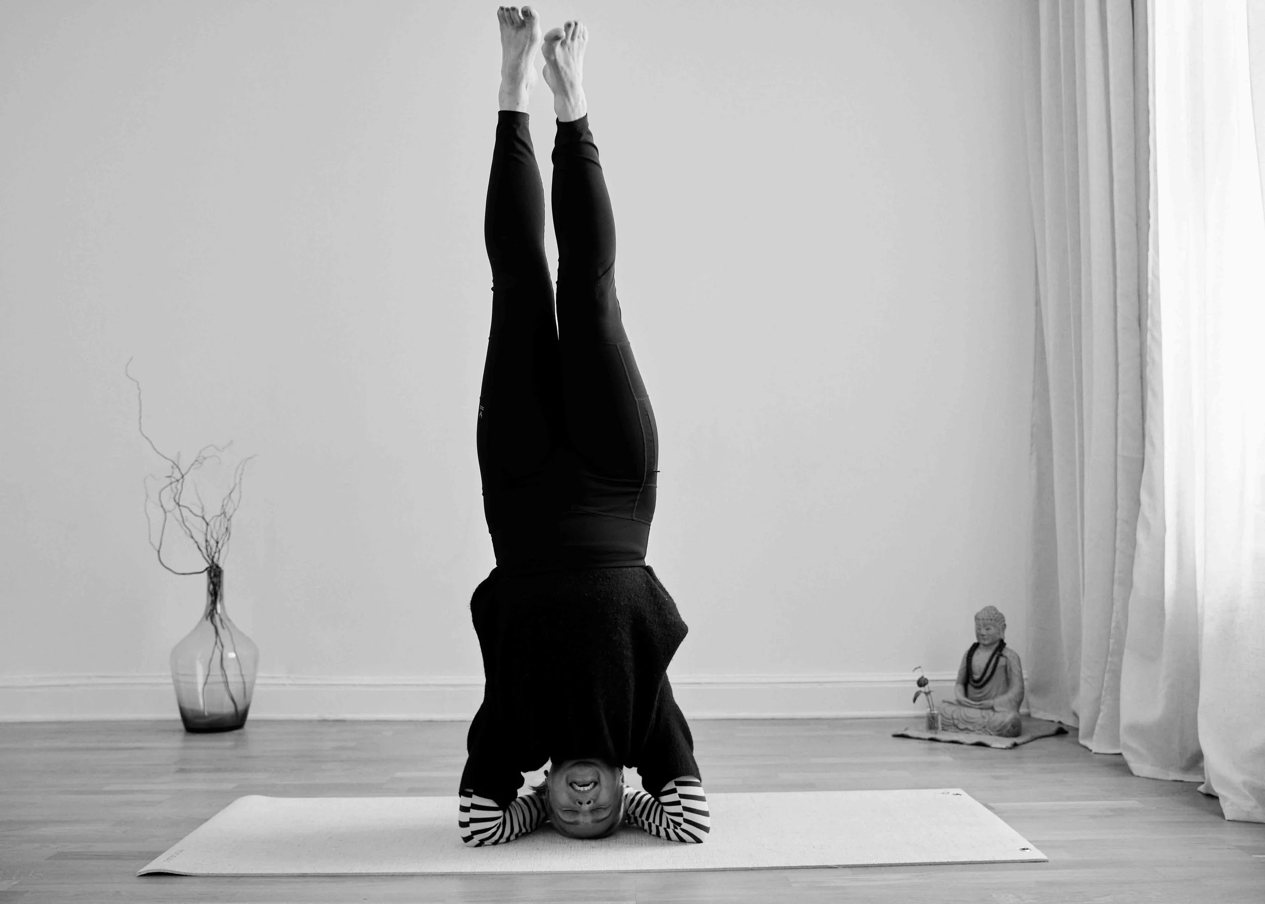260923Jenny_HOMEyoga3379_lo.jpg