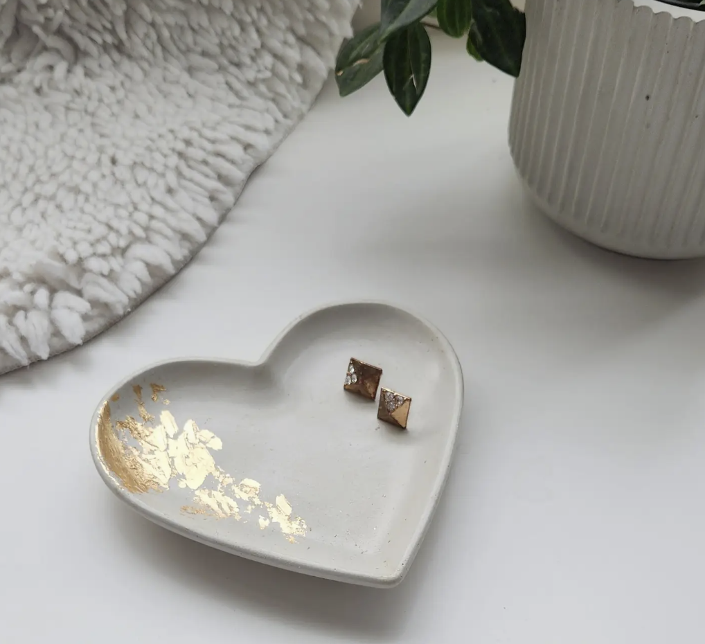 Heart Tray | Plant er' here