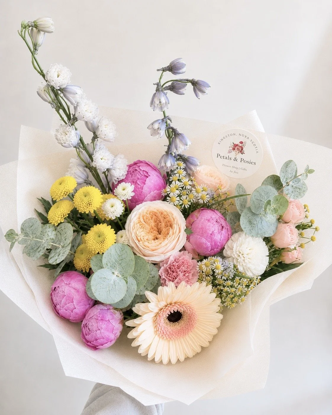 Meadow Heights | Designer Wrapped Bouquet