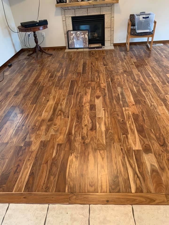 Cozy and modern living room remodel with hardwood floors and updated finishes in Everett, WA