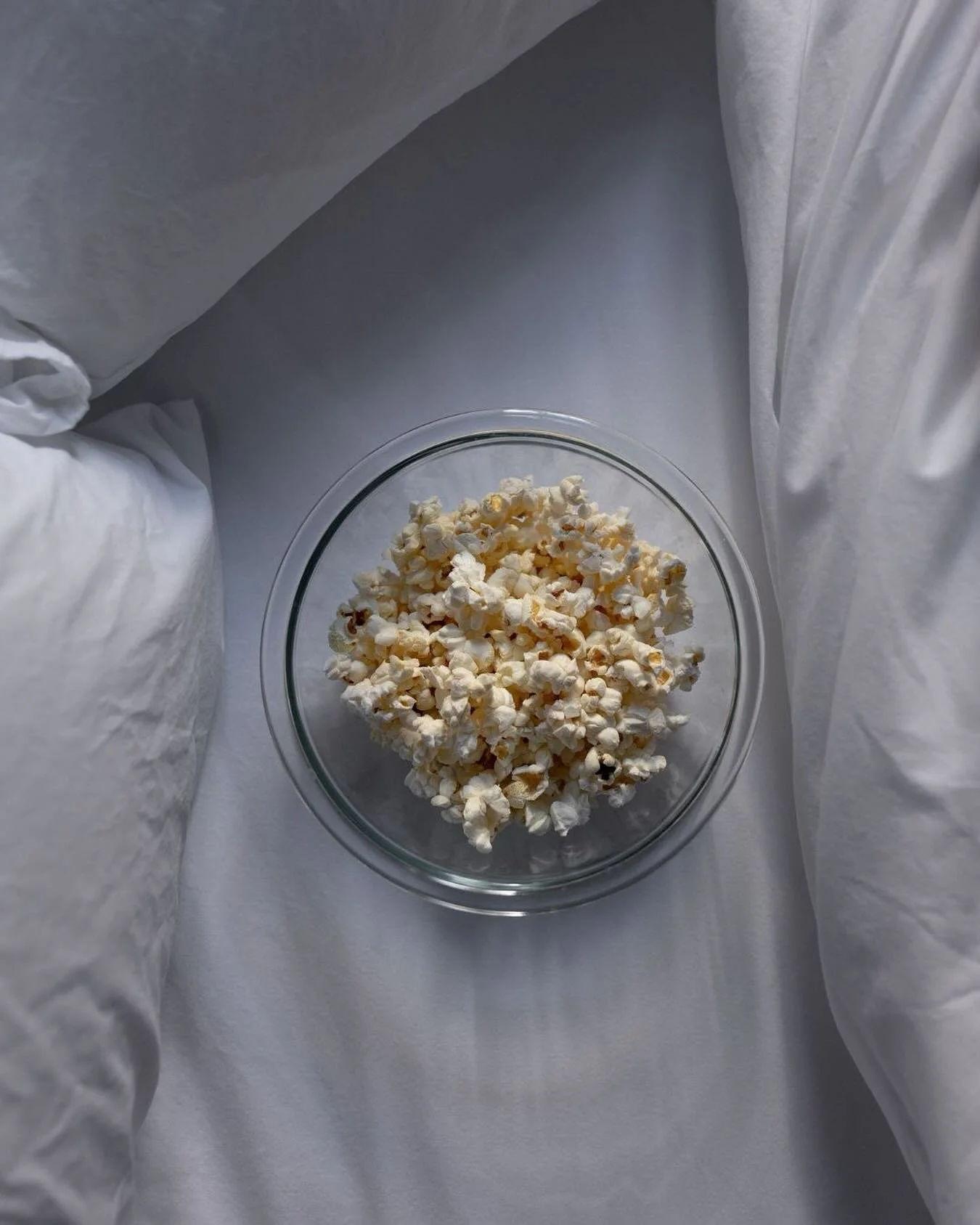 Midnight craving? We&rsquo;ve got you covered. Every room comes with a popcorn fix, because some nights just call for a little salty, cozy snack in bed.