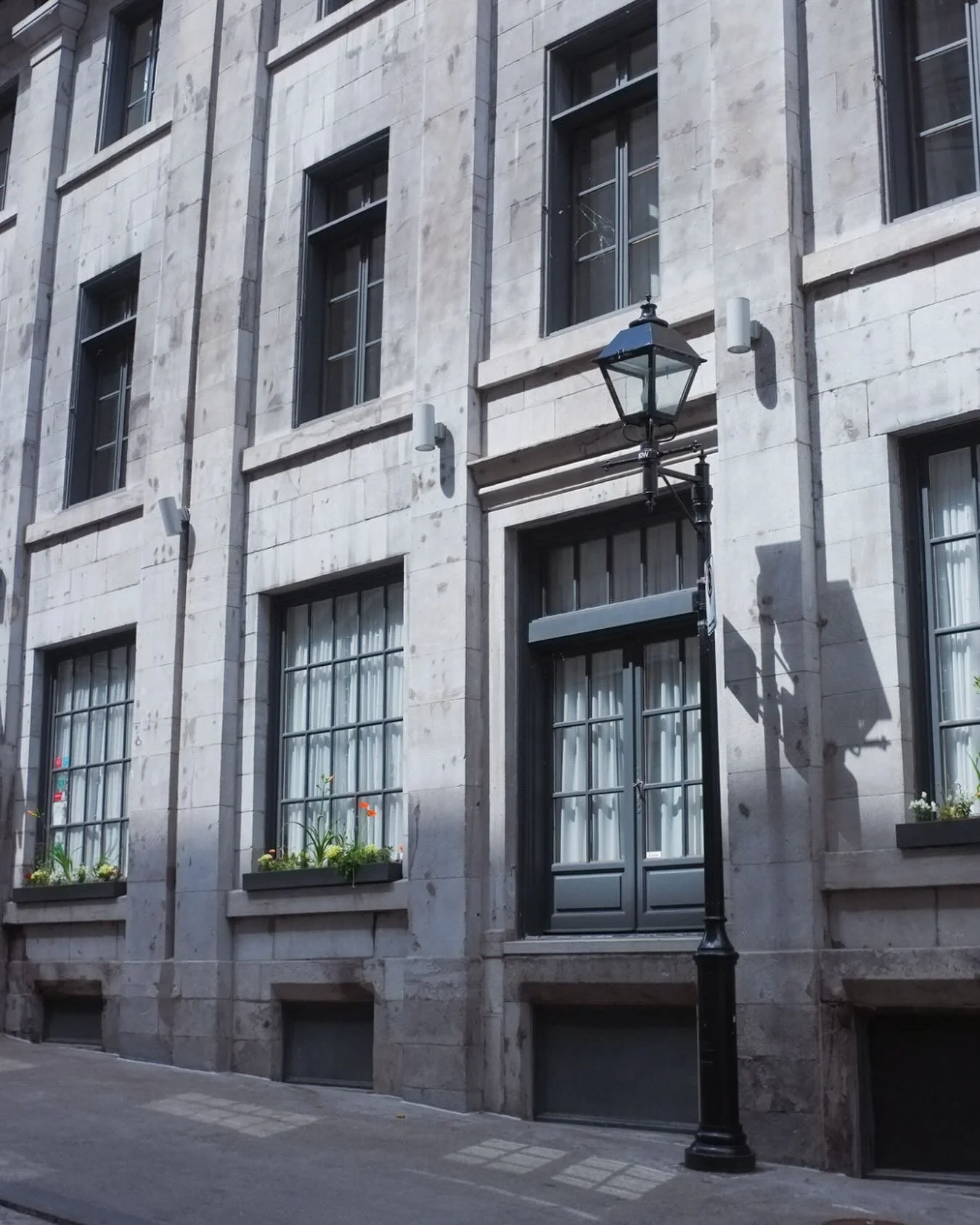 The stone fa&ccedil;ade of Maison Saint Vincent has stood here since 1858, a quiet witness to Old Montreal&rsquo;s history. Preserved and timeless, it&rsquo;s more than just an exterior; it&rsquo;s part of the story you step into when you stay with u