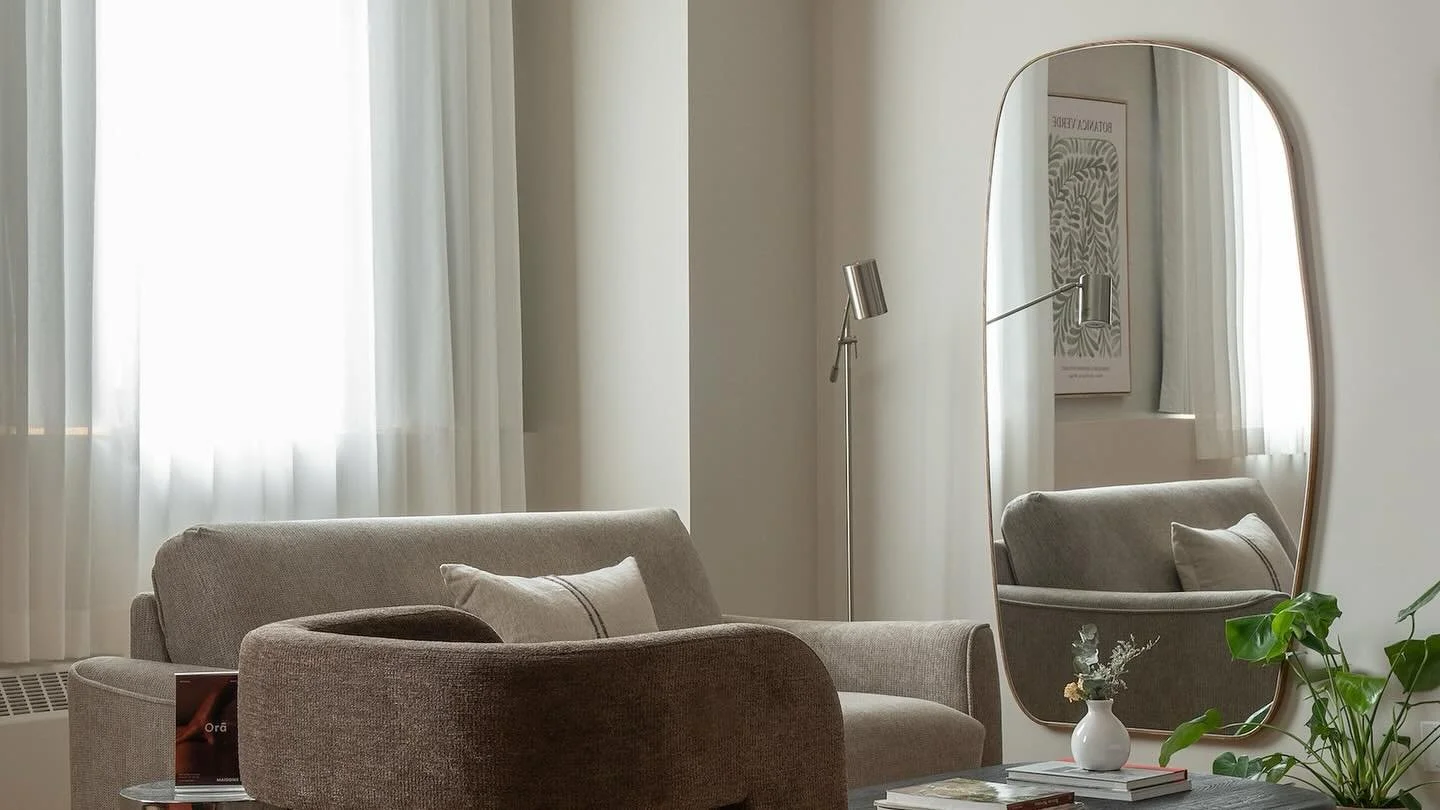 Bonne ann&eacute;e depuis notre petit cocon au c&oelig;ur du Vieux-Montr&eacute;al 🥂
- 
Happy New Year from our cozy hideaway in the heart of Old Montreal 🥂