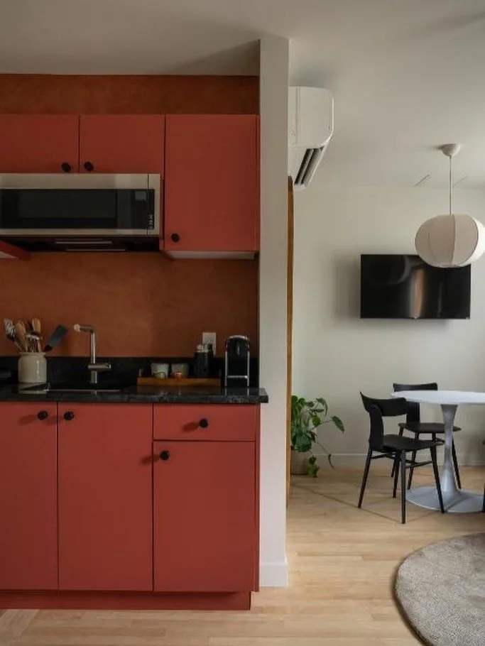 Un espace pens&eacute; pour se sentir comme &agrave; la maison. 
- 
A space designed to make you feel right at home.