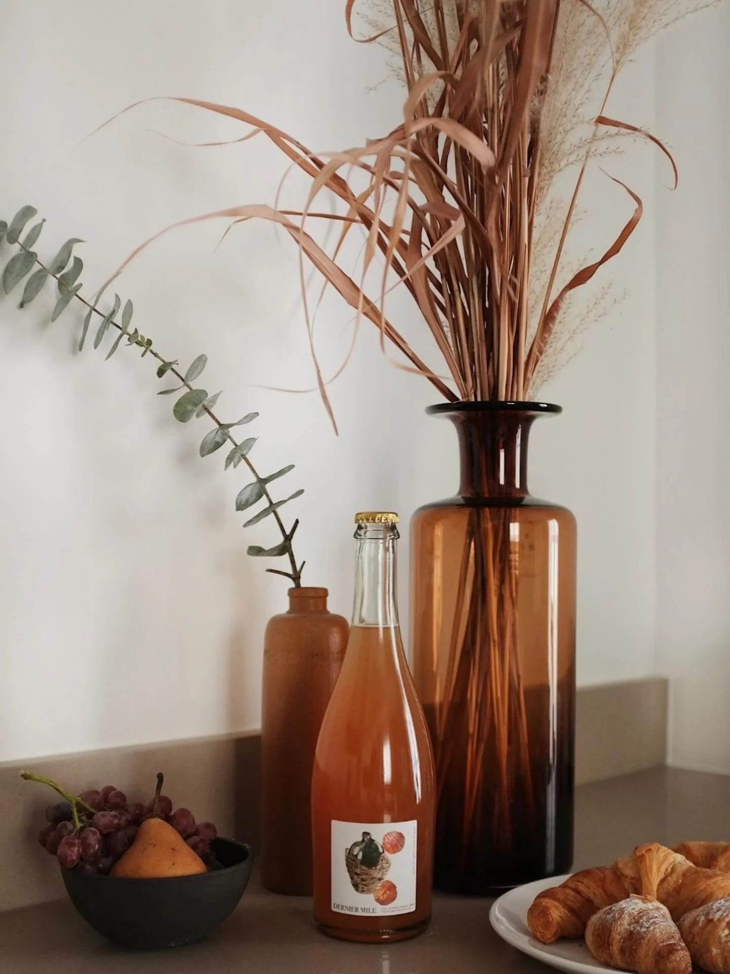 Les petits plaisirs du matin. -
The simple pleasures of morning.