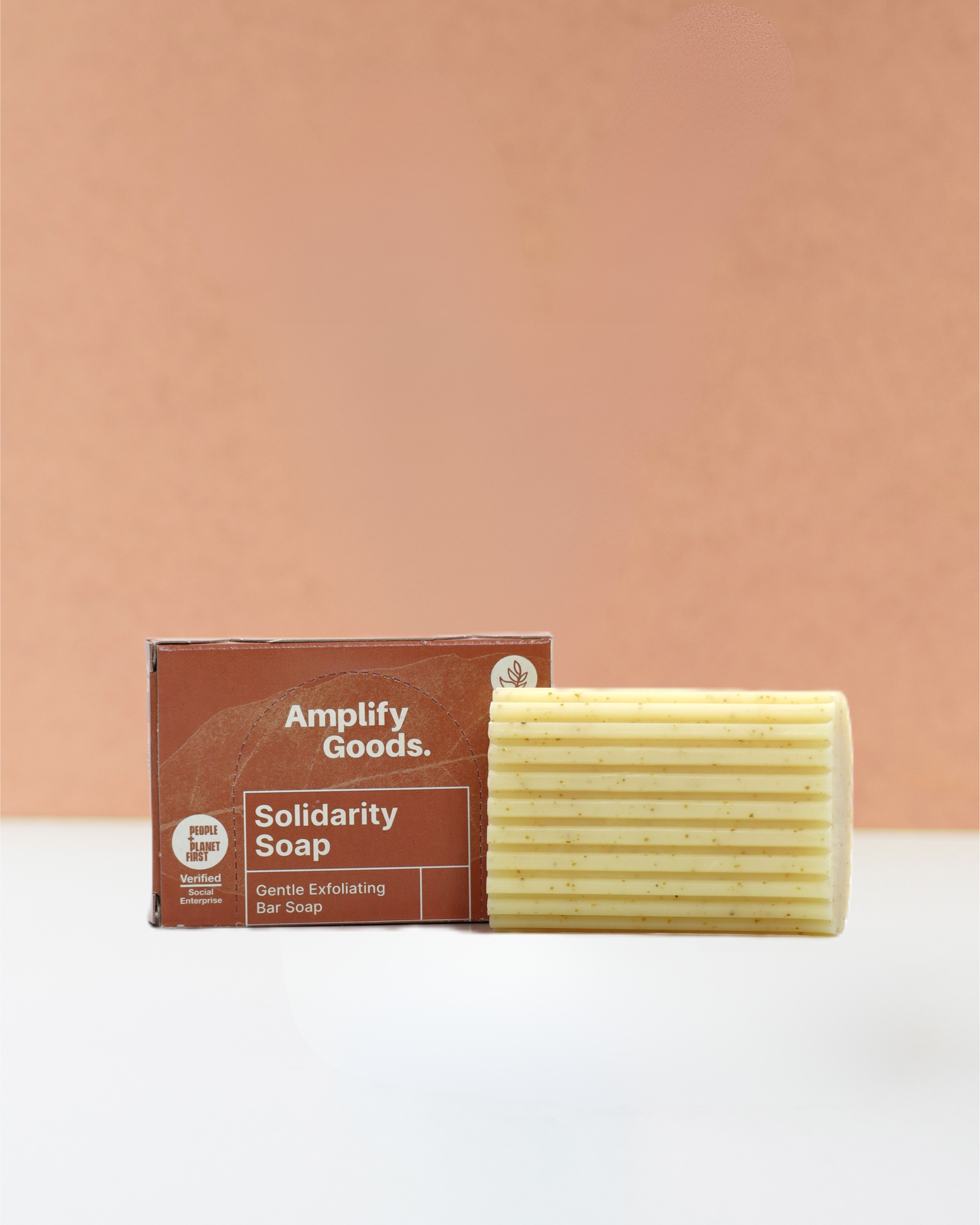 Product images with forepeople background (4).png