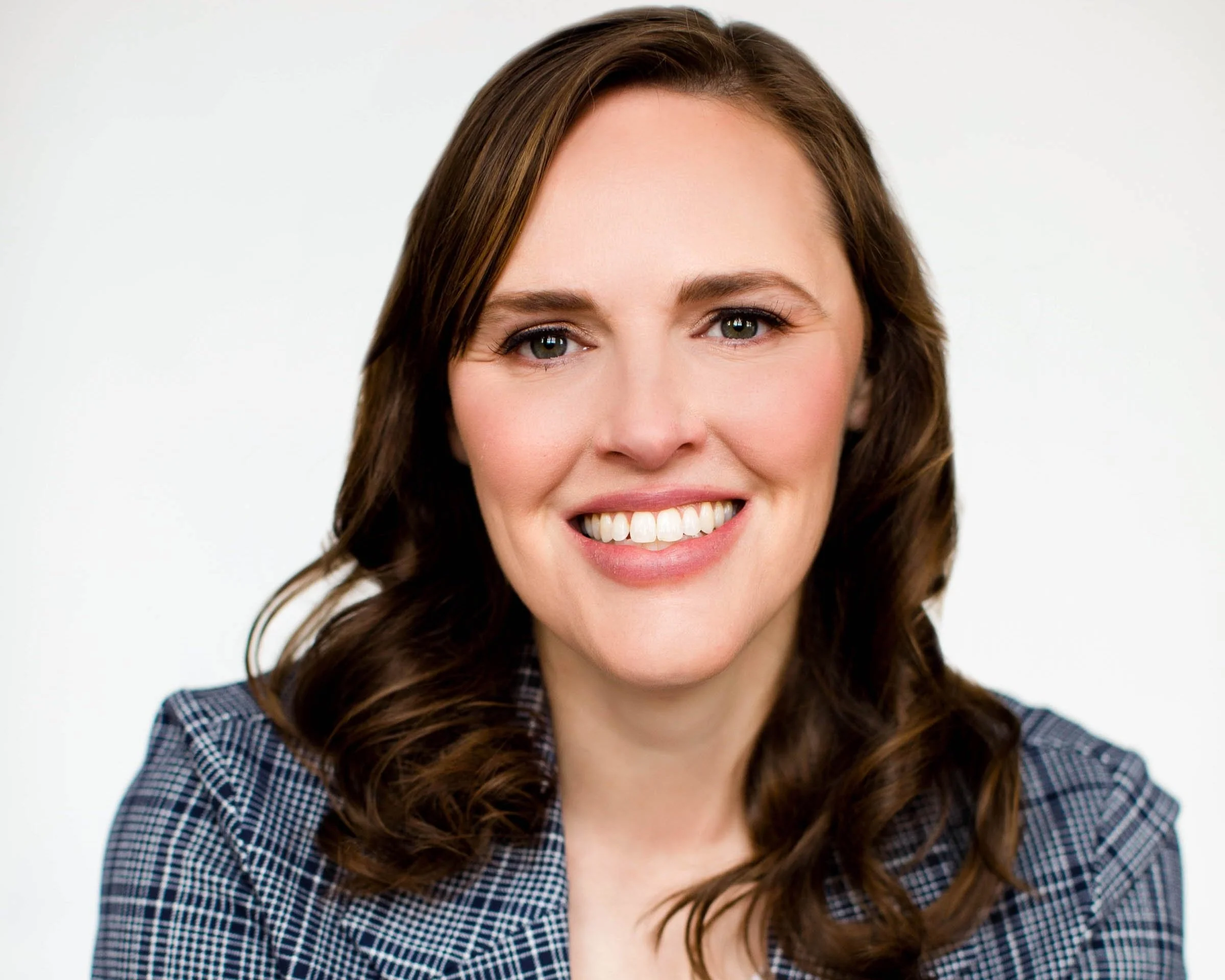 Headshot of Sarah Dixon