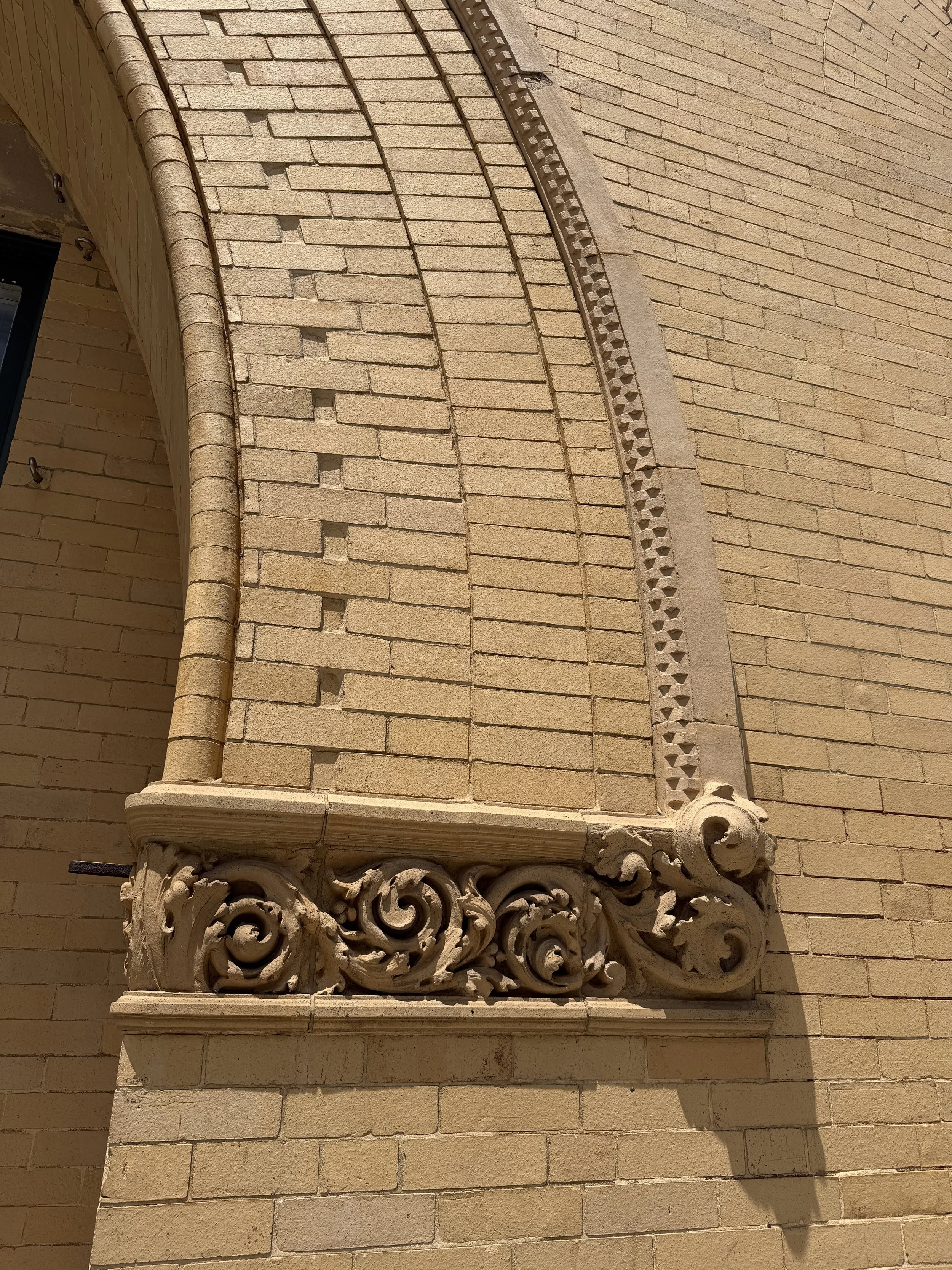 LevelCRE_courthouse.JPG