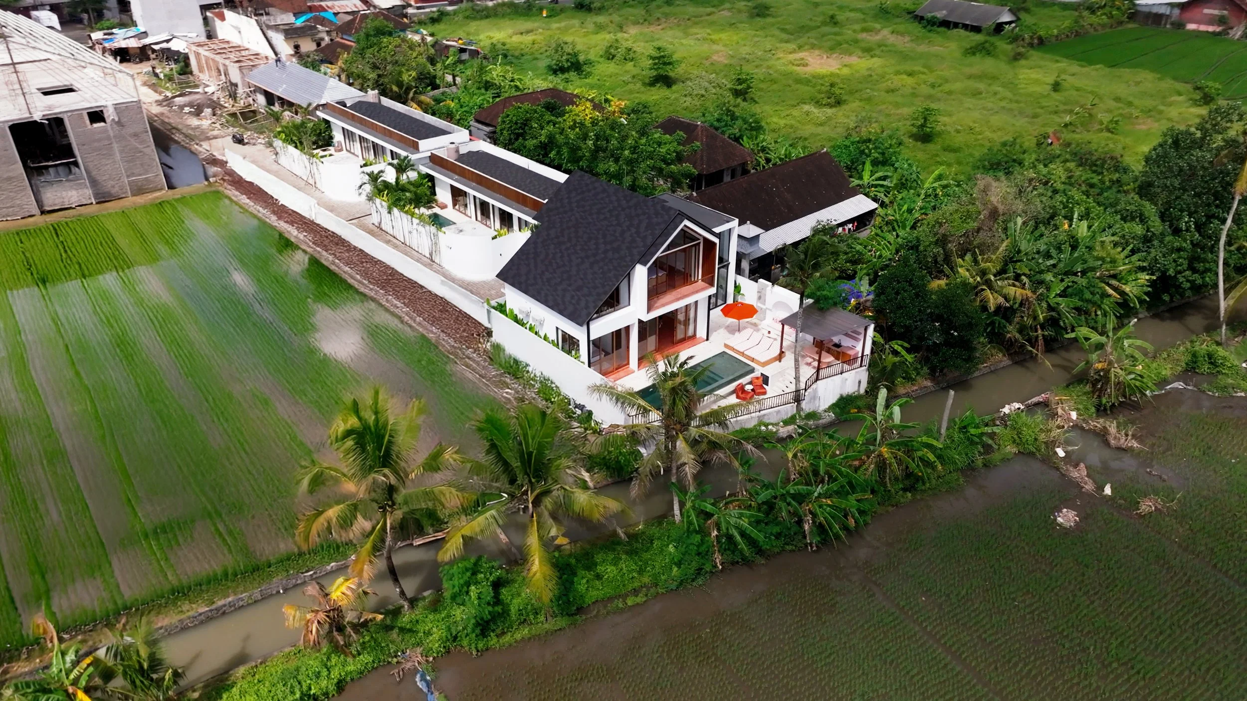 Copy of DJI_20250528124233_0035_D.00_17_52_55.Still007 (1).jpg