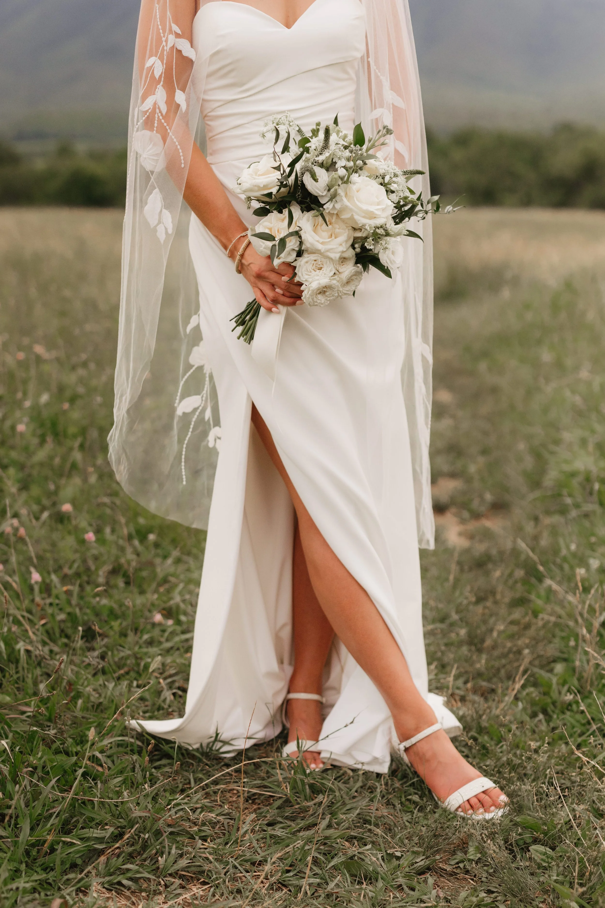 Green & White Summer Elopement