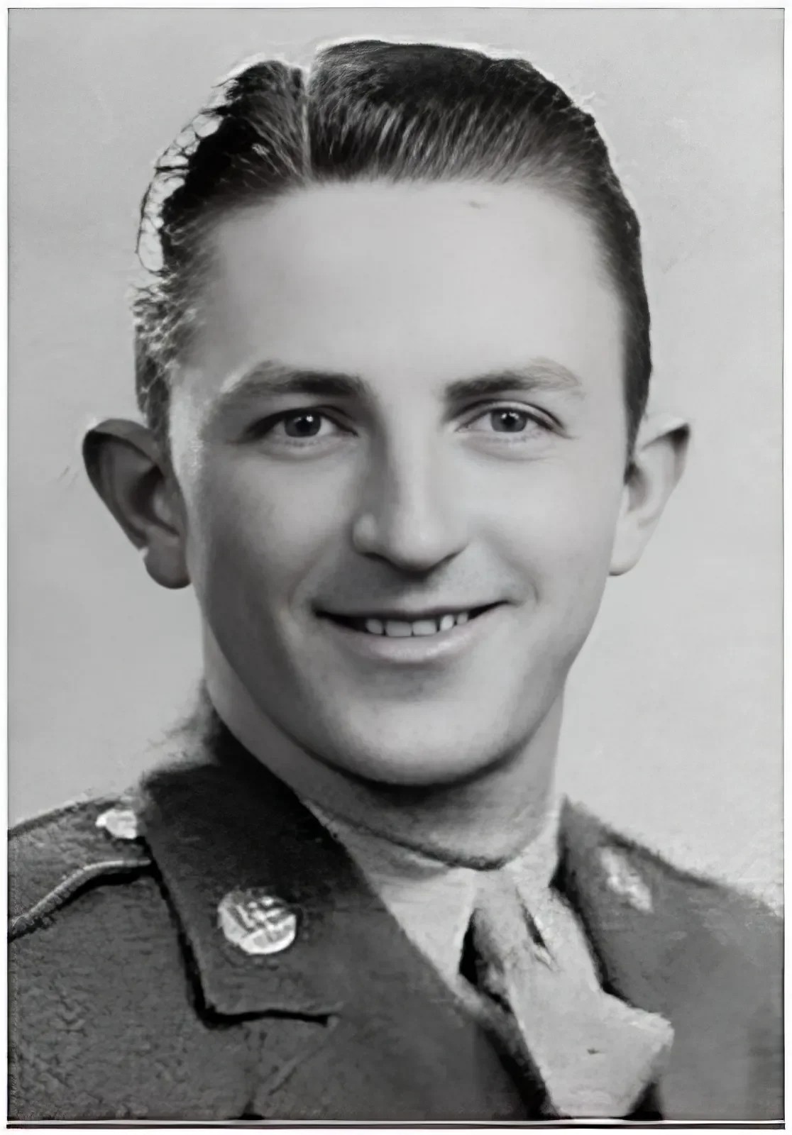 2LT Robert S. Graef