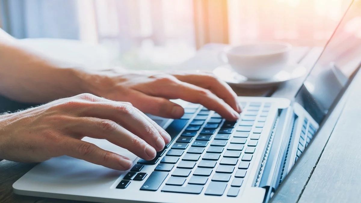 5 Expert Tips to Make Your College Essay Stand Out