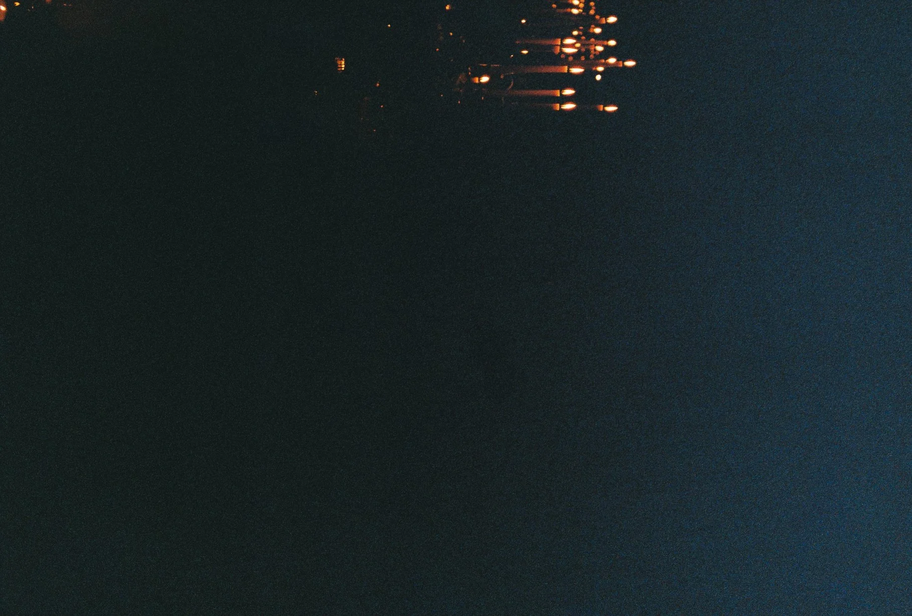 R1-05270-030A.jpg