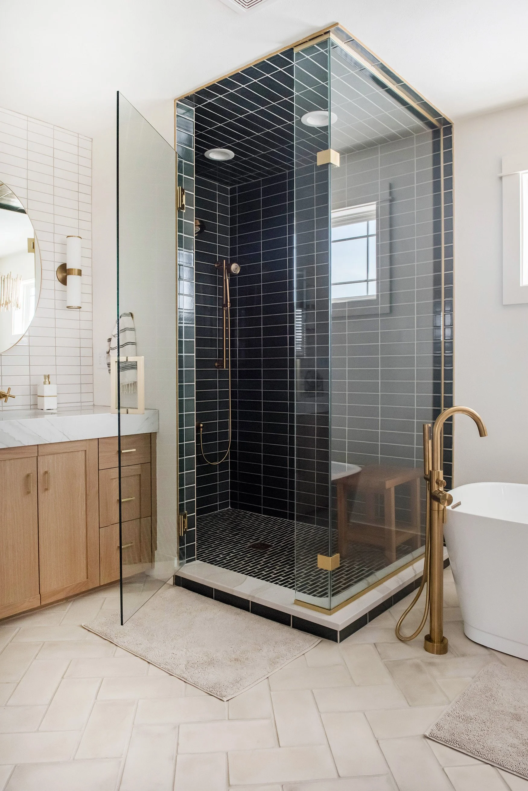 bathroom_07.jpg