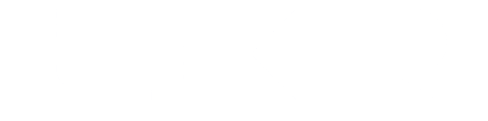 Logo met de letters 'UKR' in blauw en wit op een zwarte achtergrond.