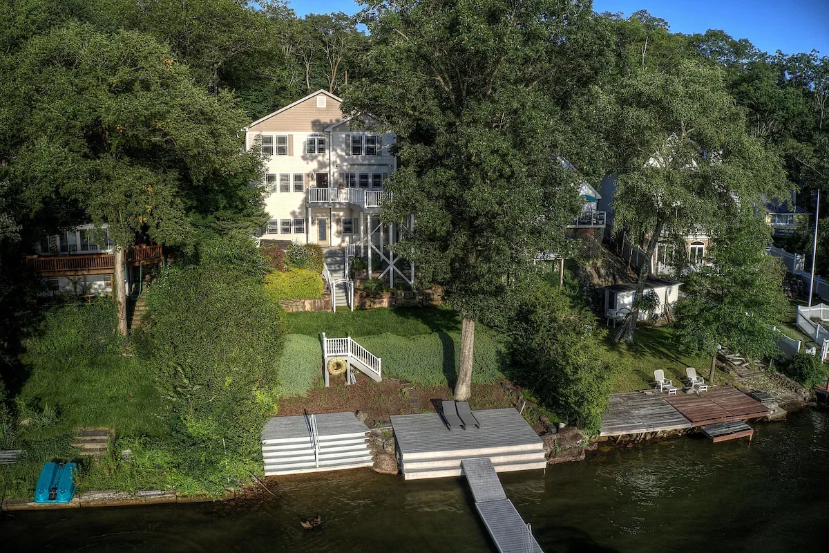 5cba2555.webp (Copy) (Copy)