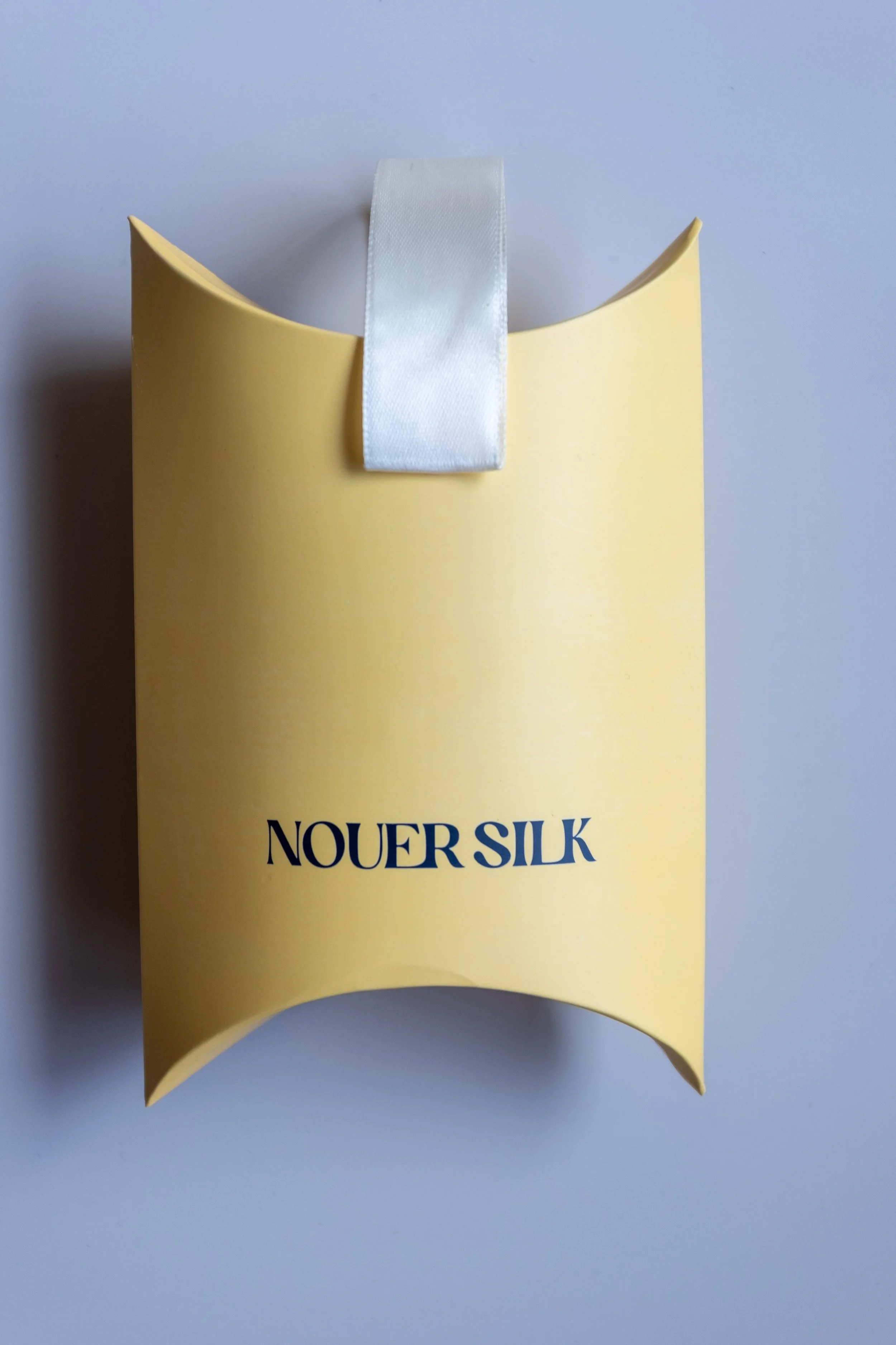 Nouer Silk Gift Box