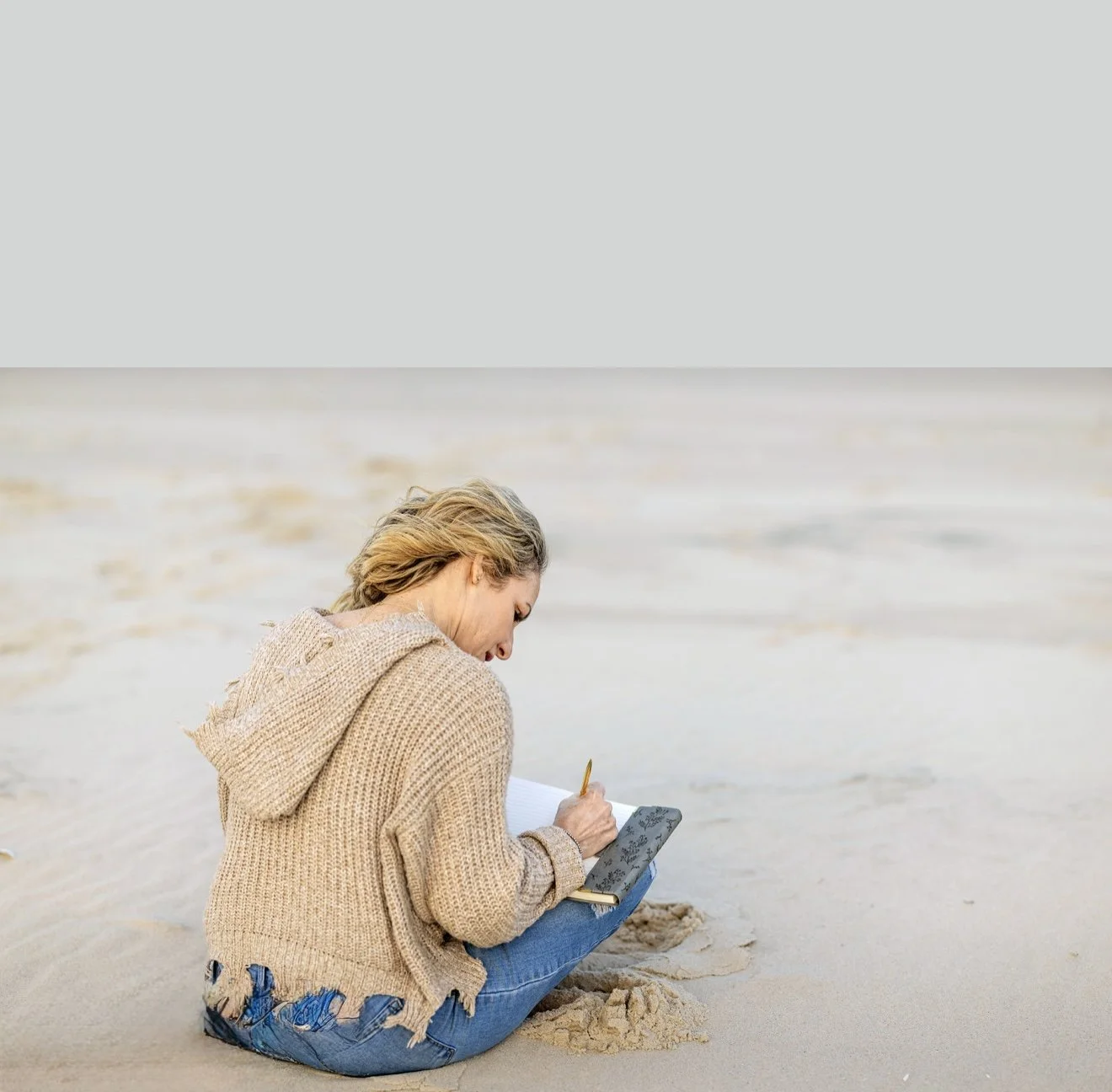 Mindful Moments: Breathe, Ground, and Jot It Down ✨