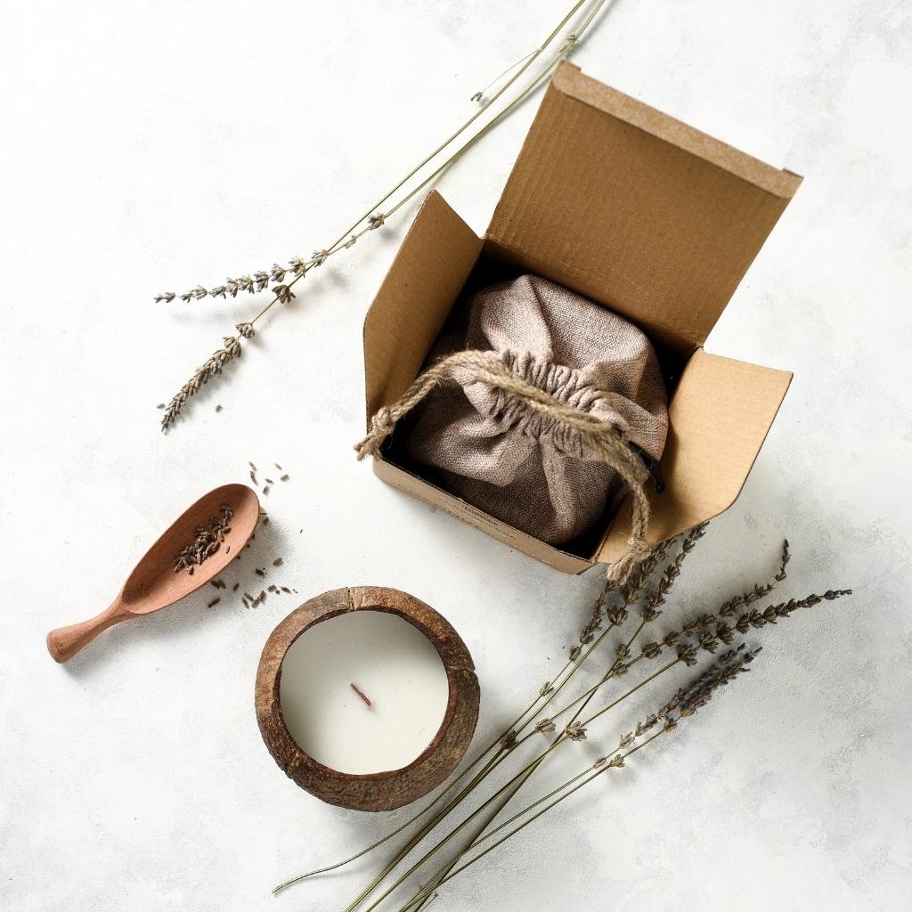 coconutscentednaturalcandles.jpg