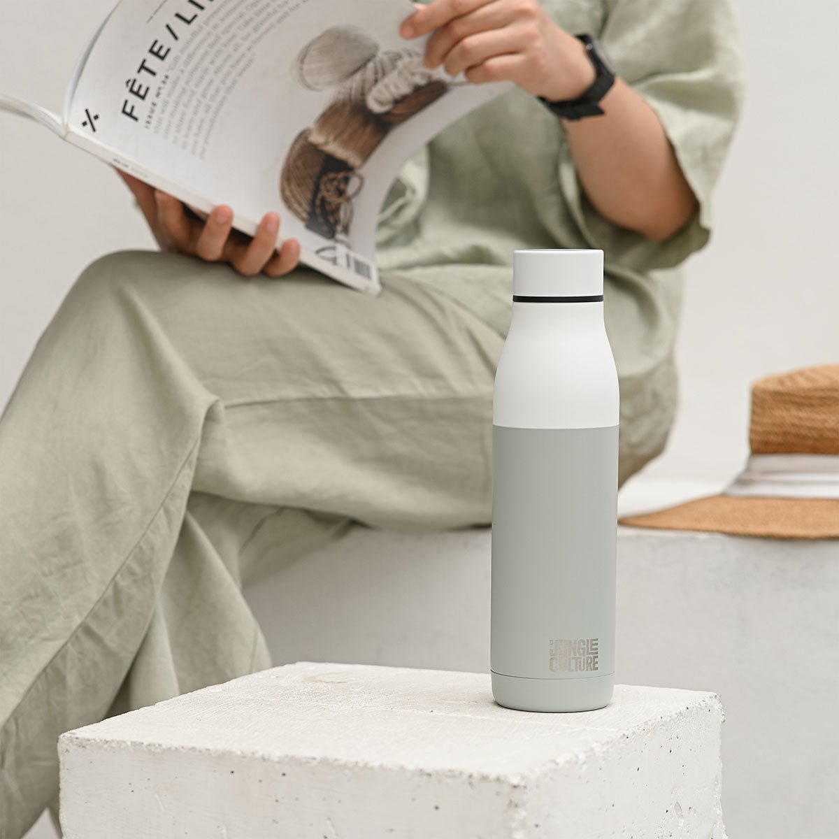 WhiteEcoFriendlyReusbaleWaterBottle4.jpg