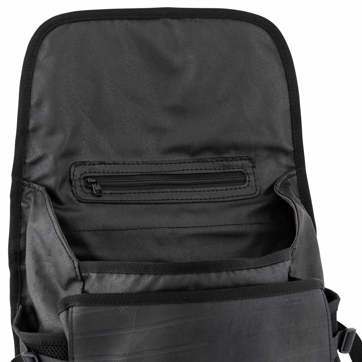 ColonelRubberUpcycledBackpackL5.jpg