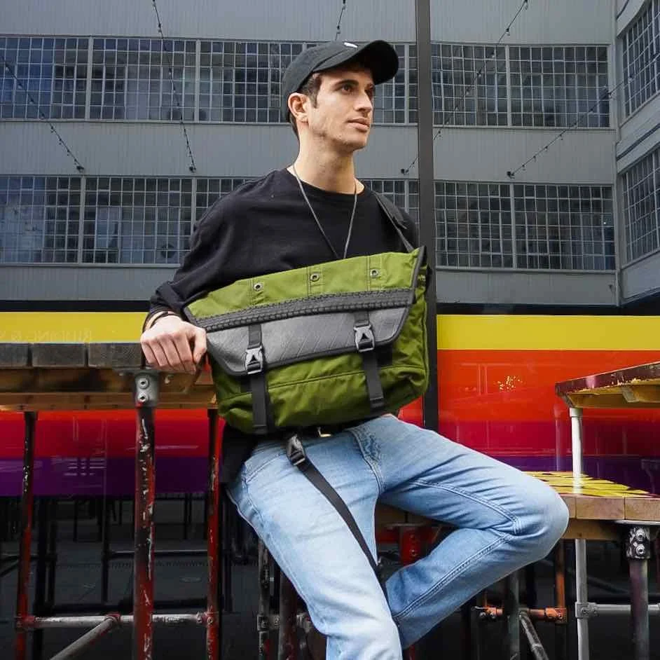 BradleyUpcycledBikeMessengerBag2.jpg
