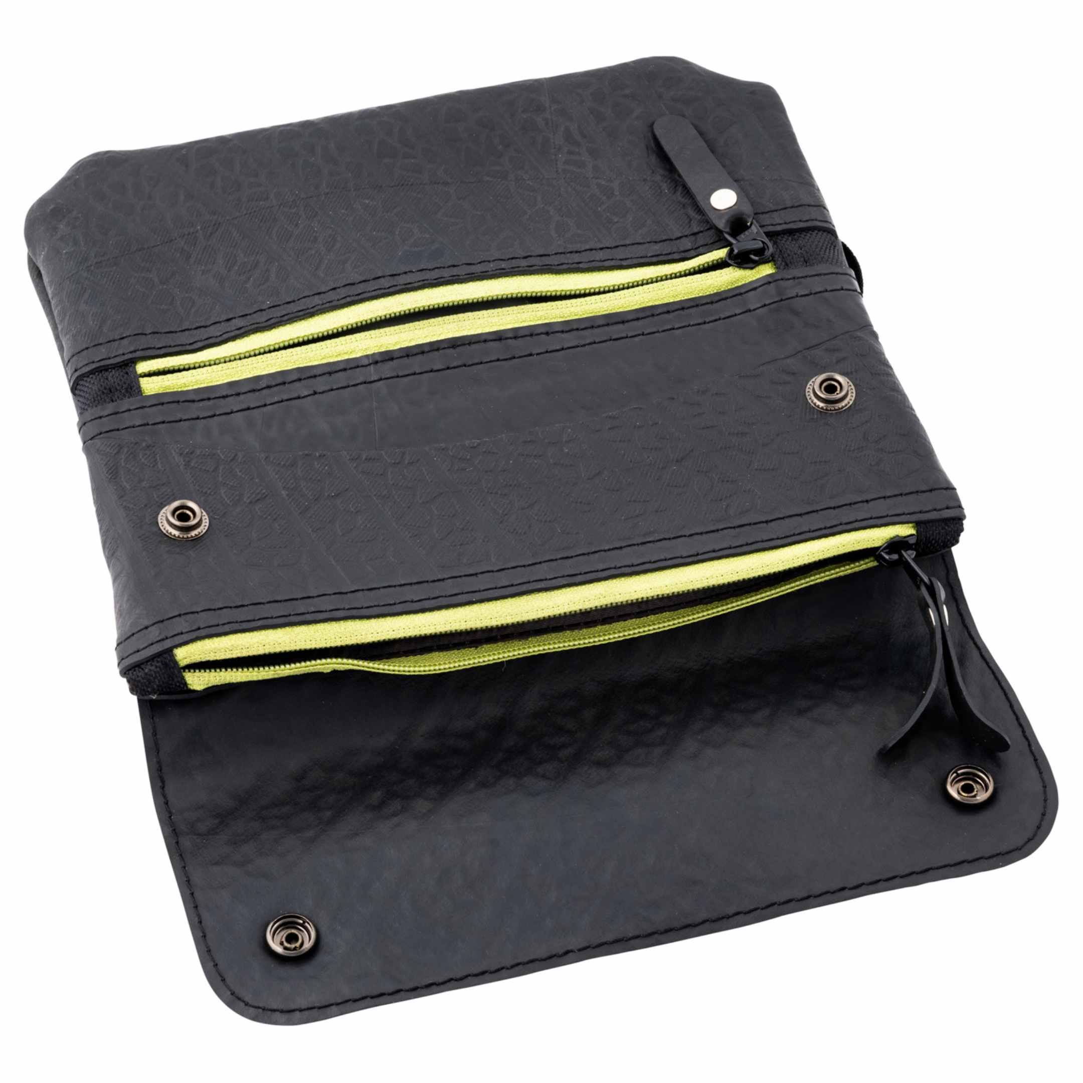 ParkerRecycledRubberVeganBag_AppleGreen1.jpg