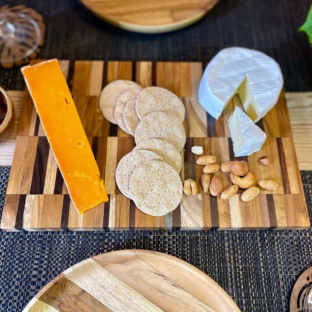 Upcycledwoodenchoppingboard_lowres_PE_2.jpg