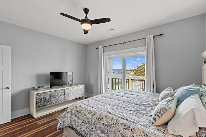 Master Bedroom 2.png
