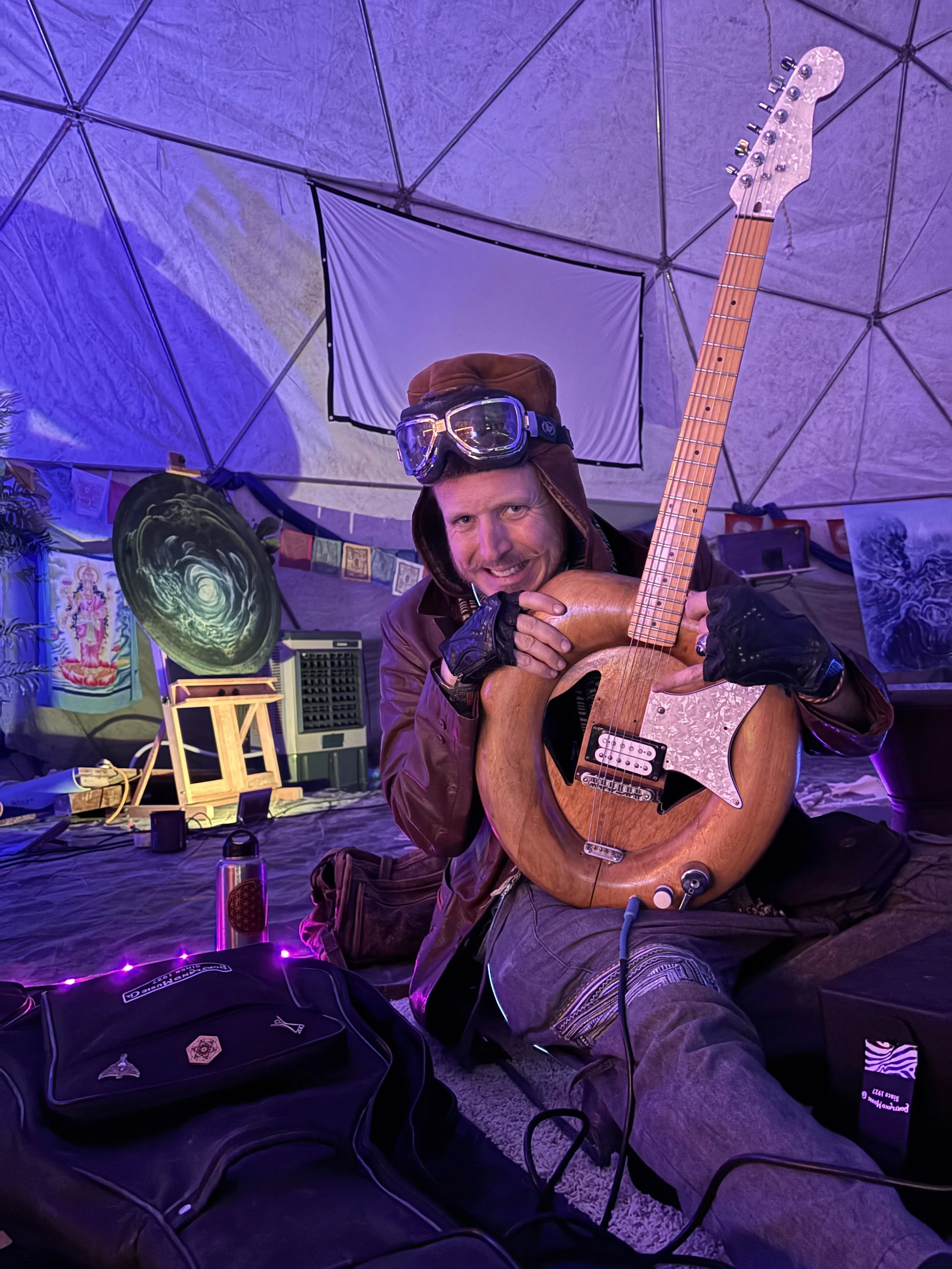 TiKi Tyler with his "Shitar" 