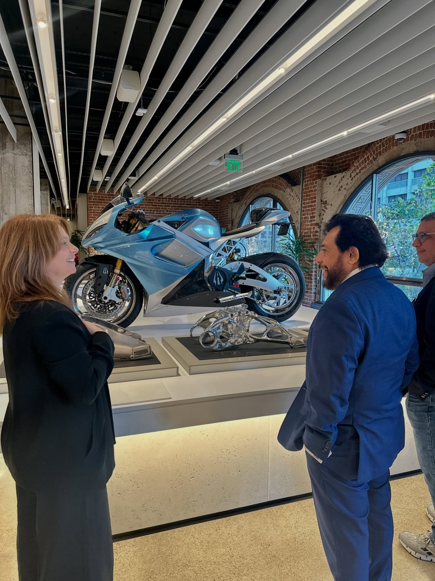 Part 2: A look back at the work of the Salvadoran American Society; connecting Silicon Valley tech leaders with opportunities for investment in El Salvador and within the Salvadoran American community.

Shown here, His Excellency Vice President F&eac