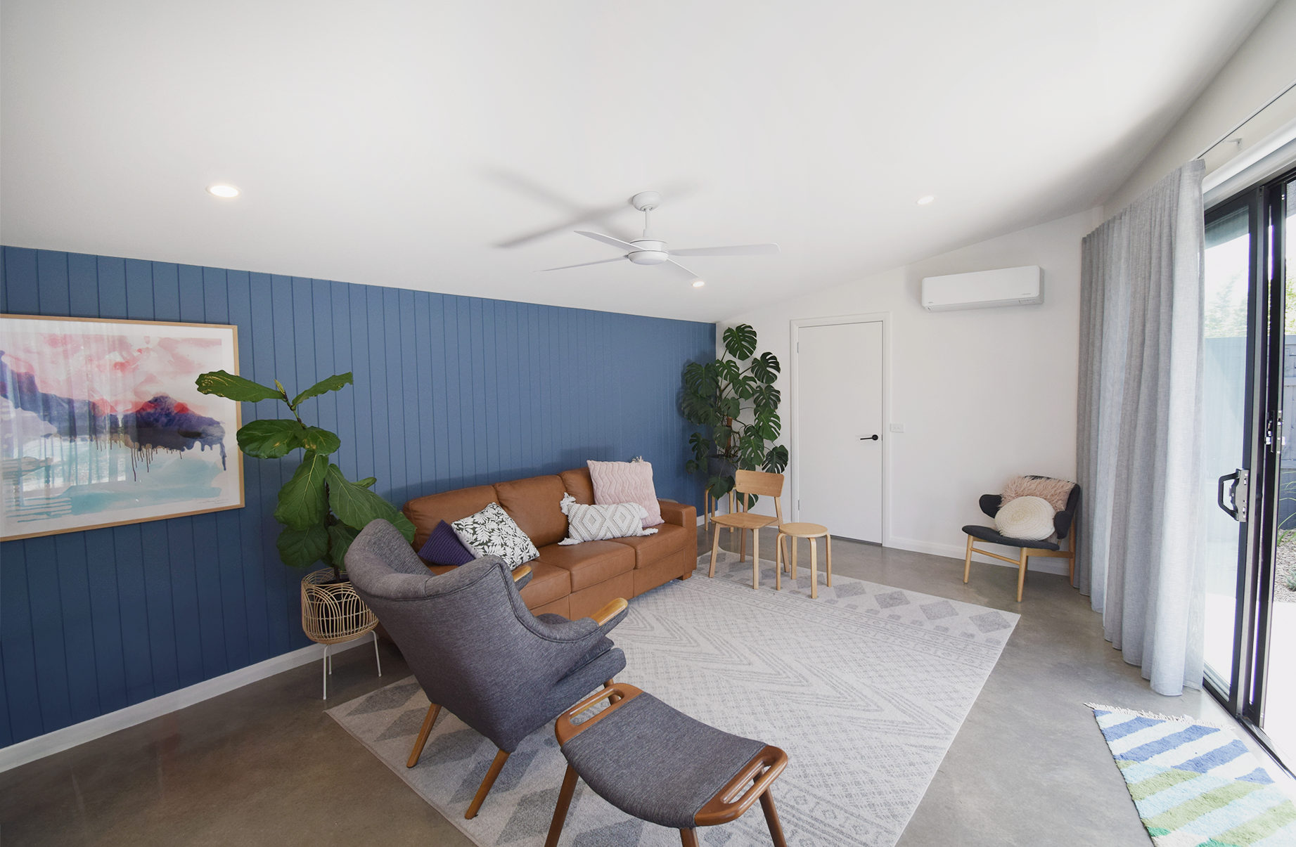 15. POOL HOUSE - INTERIOR B.png